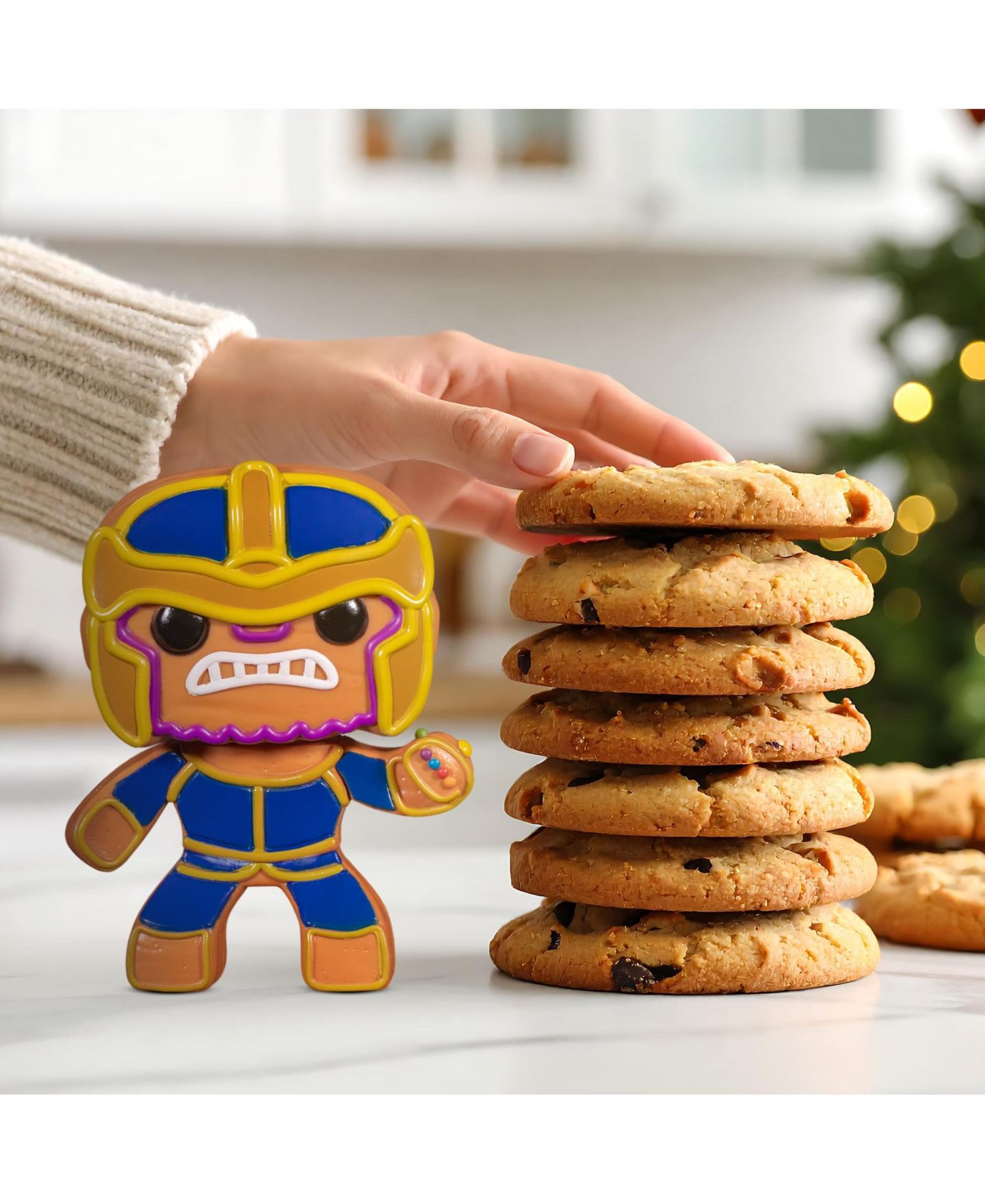 Детская фигурка Funko Pop! Marvel Gingerbread Thanos 3.75" Vinyl Figure, Ages 3+ — фото 4