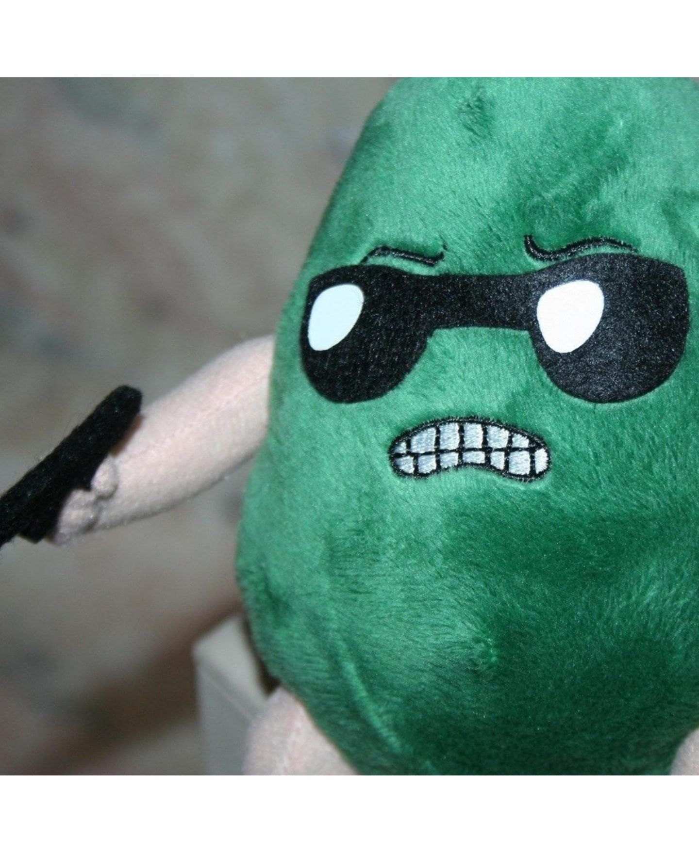 Детская мягкая игрушка Mezco Toyz Avocado Soldier 10" Plush — фото 3