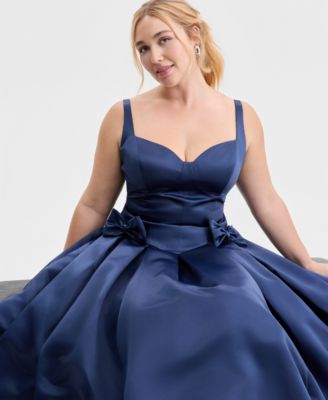 Macy's Exclusive Trendy Plus Size Satin Sweetheart-Neck Bow Gown