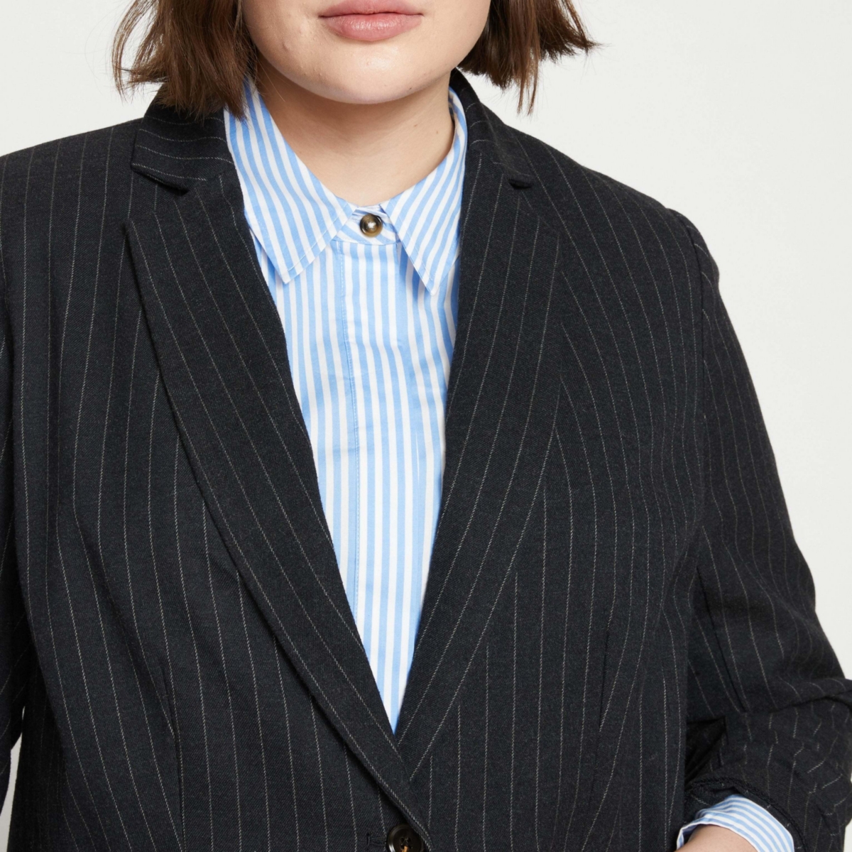 Universal Standard Womens Plus The Pinstripe Blazer