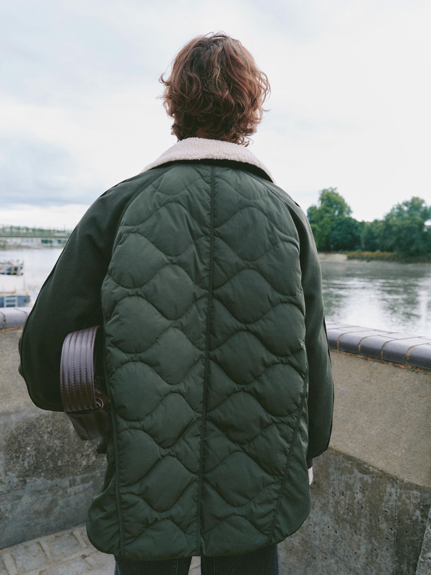 Women's Teddy Collar Quilted Bomber Jackets