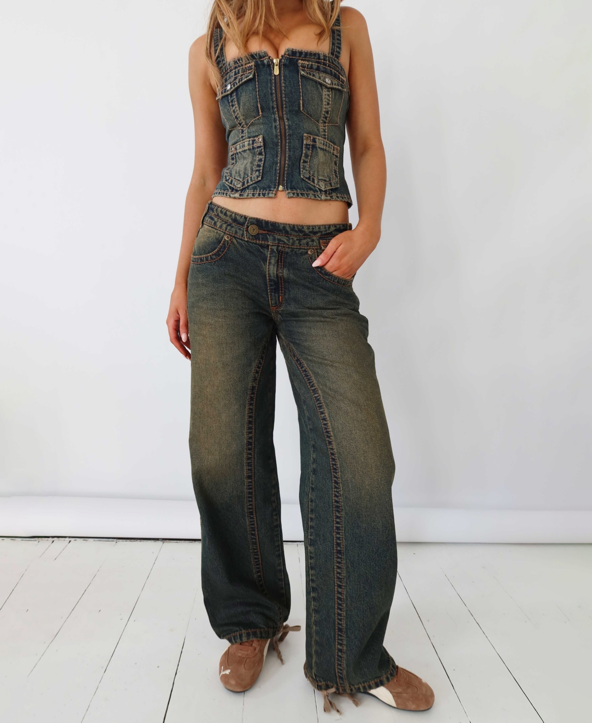 Abrand Women's 99 Utility Hillary Baggy Jeans