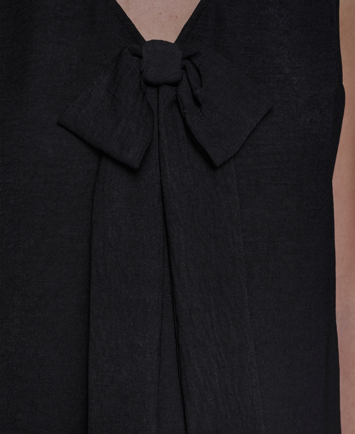 Karl Lagerfeld Women's Sleeveless Bow Detail Top In Black
