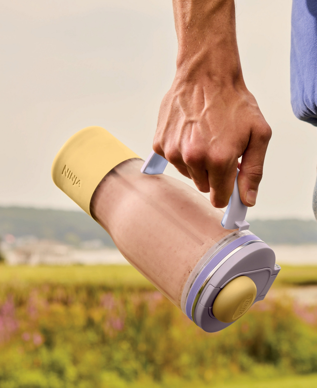 Ninja Blendboss Tumbler Blender With 26 Oz. Travel Tumber