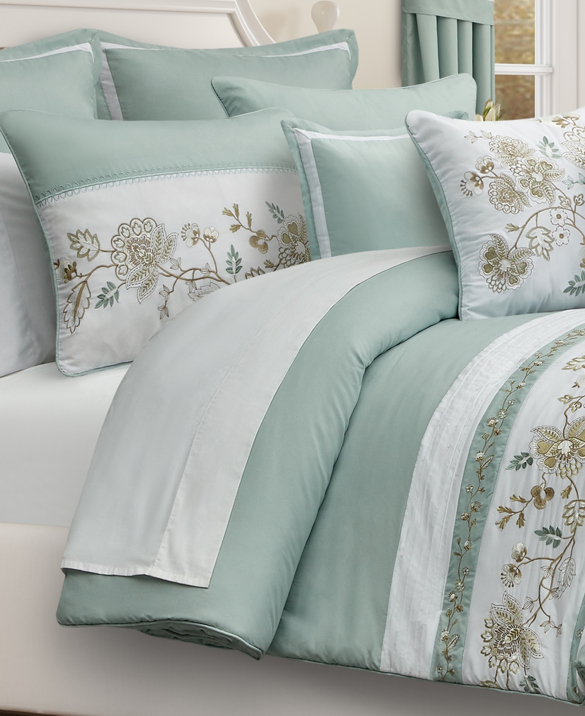Royal Court Spring Social Floral 3-pc. Comforter Set, King/california King In Green