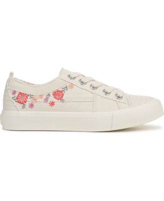 Women's Very Sadie Lace-Up Sneakers