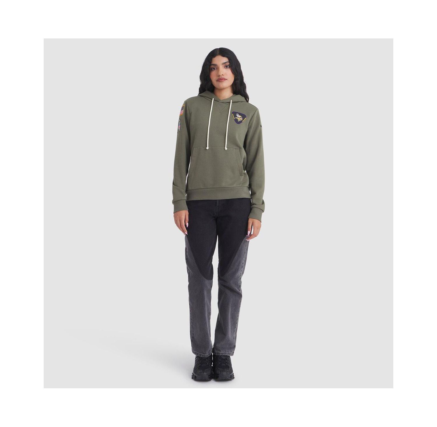 Women's Olive Minnesota Vikings 2025 Salute to Service Sideline Standard Issue Dri-FIT Hoodie