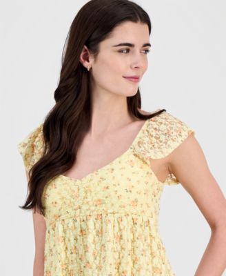 Juniors' Floral Lace Flutter-Sleeve Babydoll Top