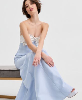 Juniors' Beaded Bow Horsehair Hem Gown