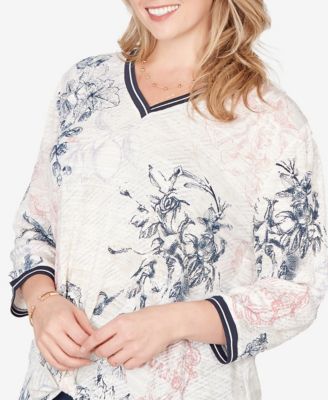 Plus Size Botanical Stamp Knit Twist Front Top