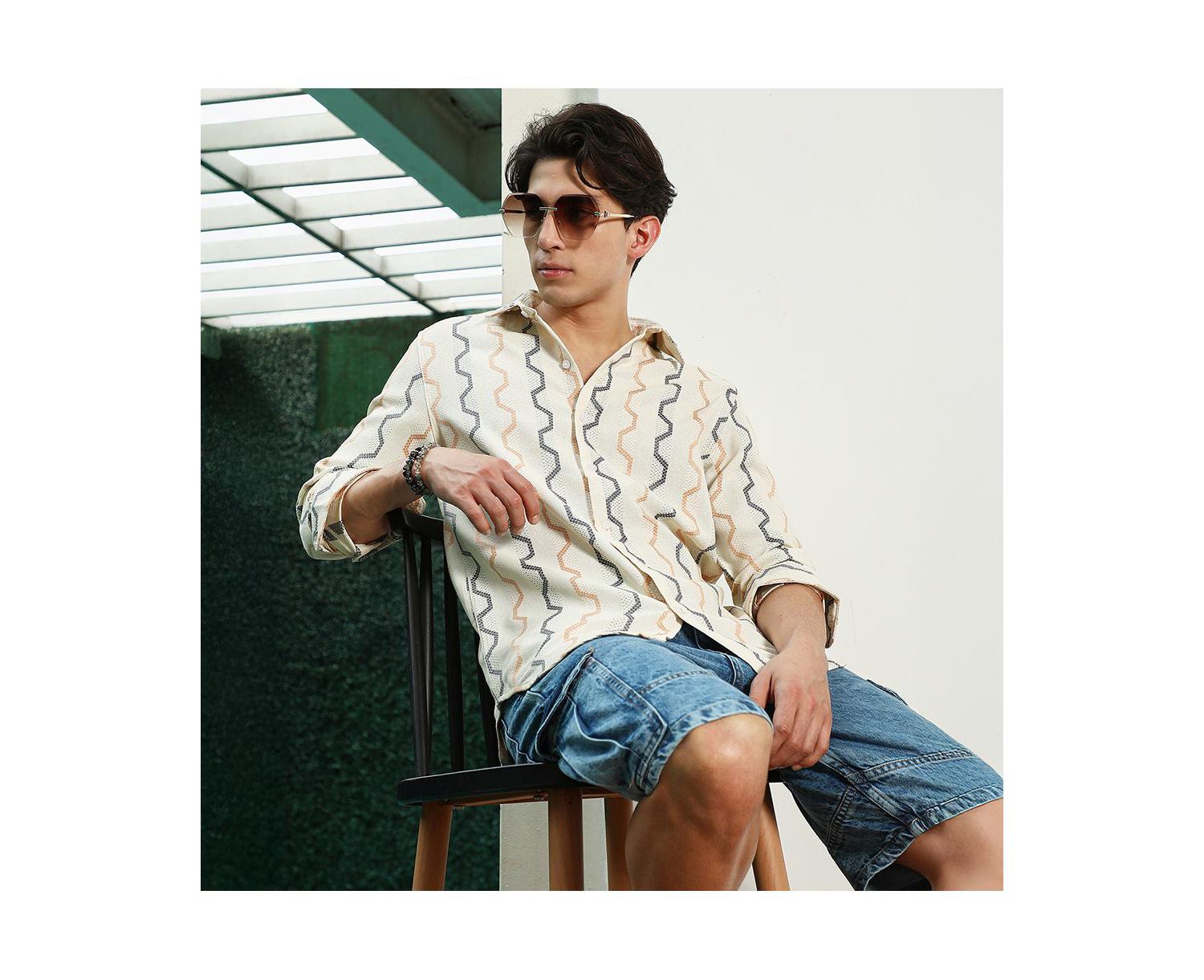 Men's Off White Zigzag Pattern Full Sleeve Cotton Blend Shirt
