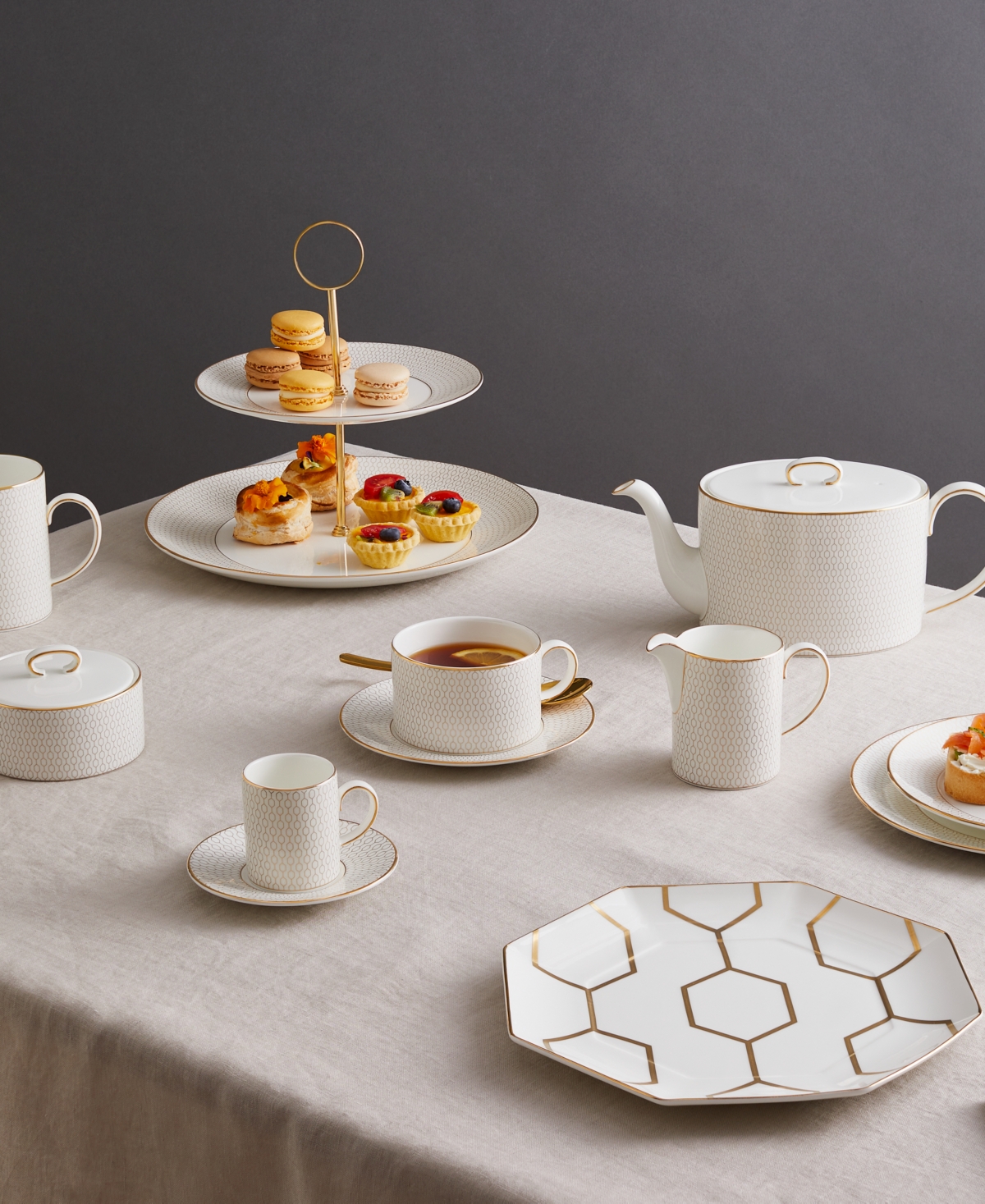 Wedgwood Gio Gold Mug