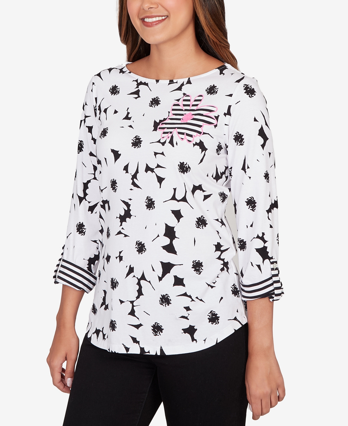 Ruby Rd. Petite Embroidered Daisy Graphic Top In White