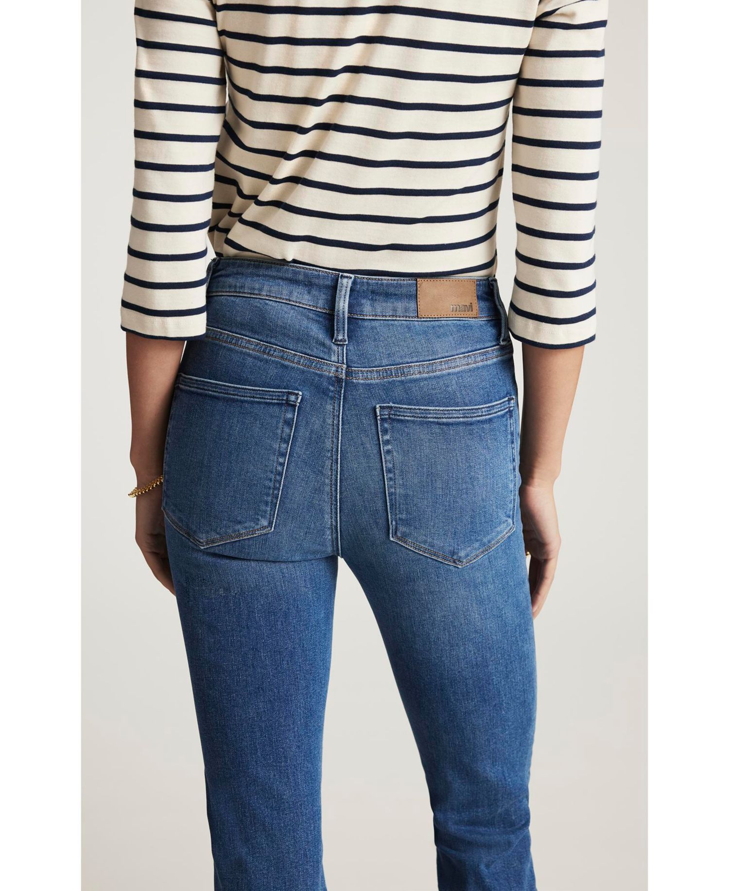 Women's Kendra Straight Leg In Mid Brushed Flex Denim