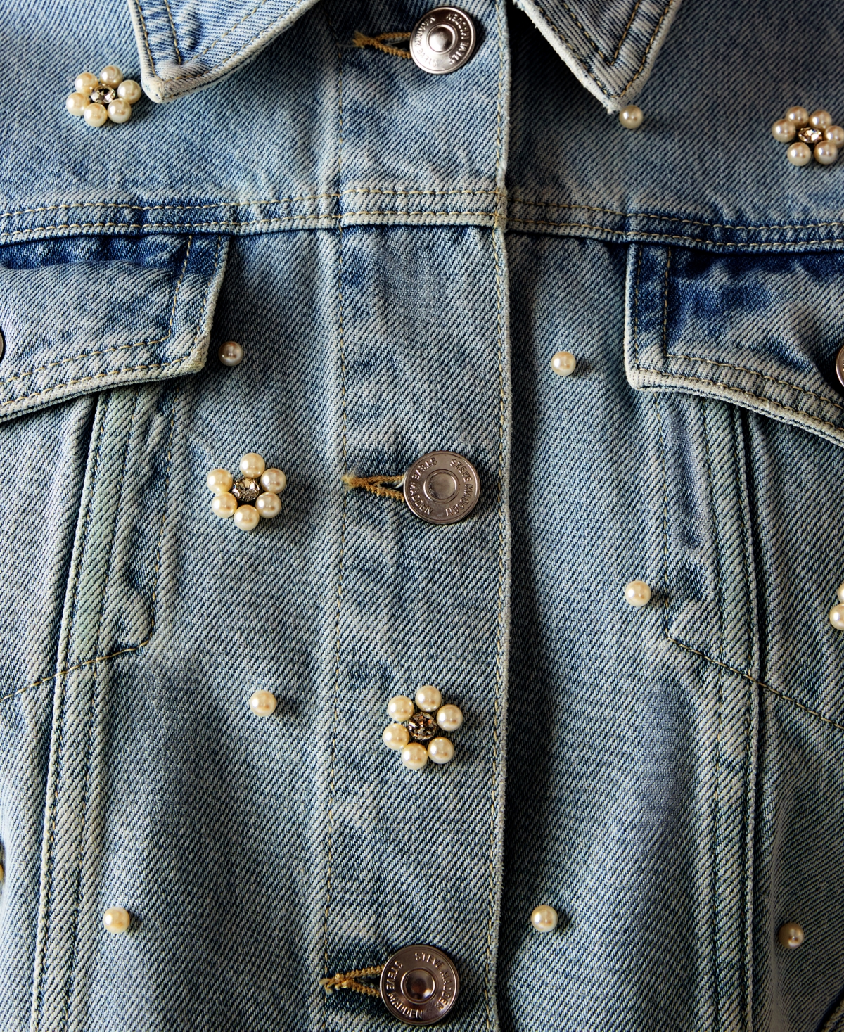 Steve Madden Women's Long-sleeve Denim Shirt In Blue