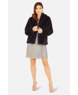 Women's Stylish Faux Fur Wrap Coat for Special Occasions