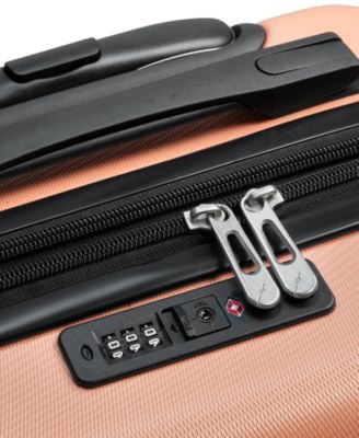 Silverton 26" Medium Check-In Spinner Suitcase