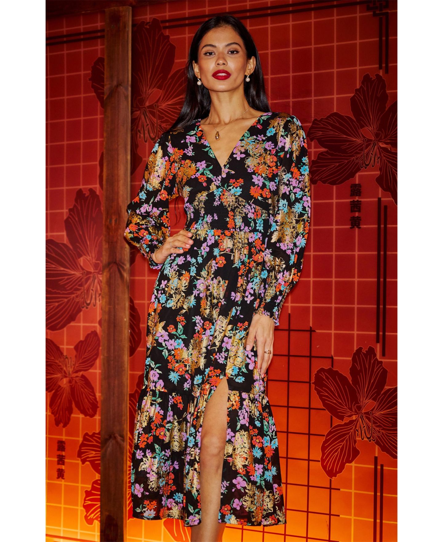 Женское платье Yumi Floral And Foil Ruched Midi, цвет: Чёрный — фото 8