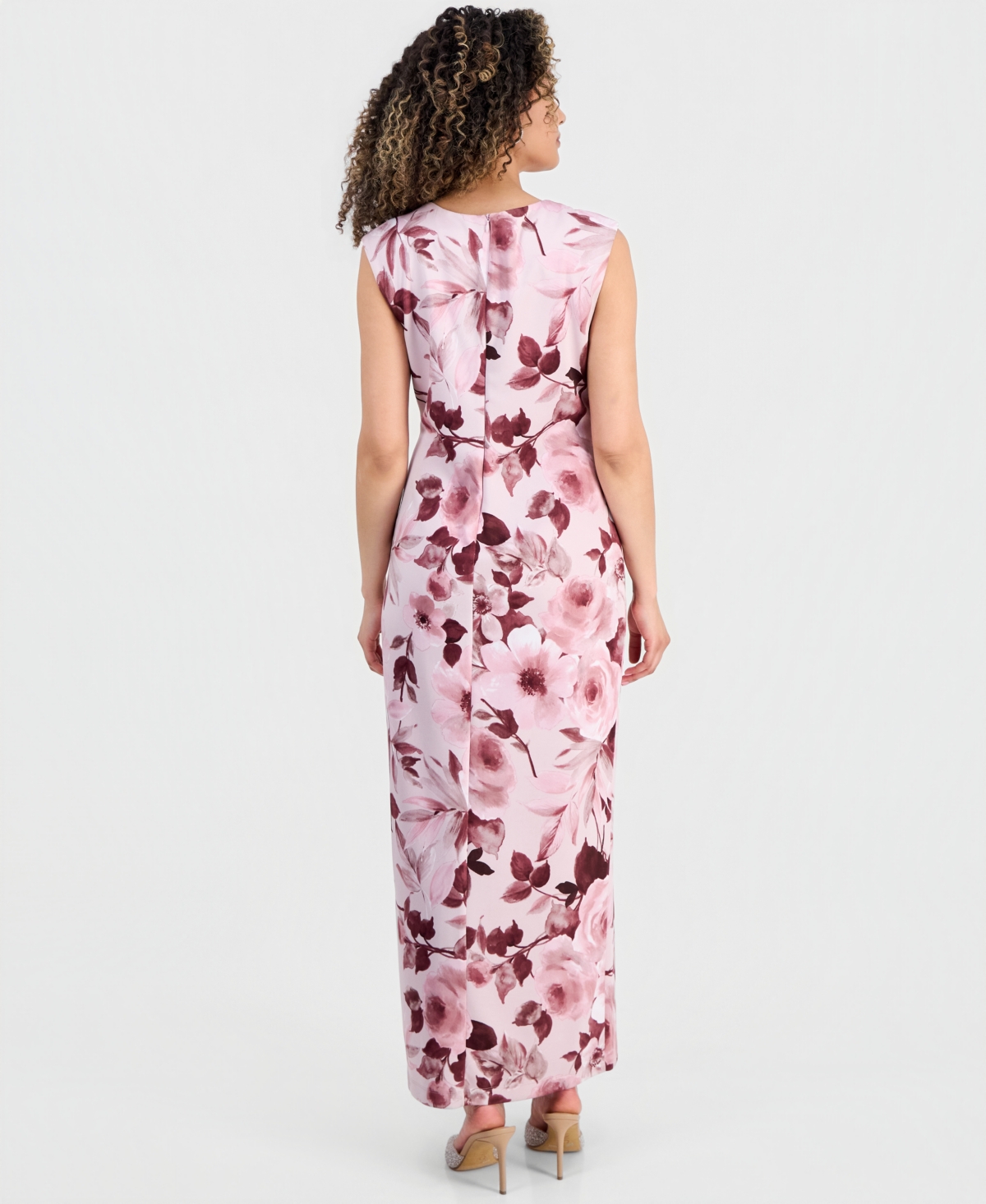 Connected Petite Floral Print Sleeveless Gown