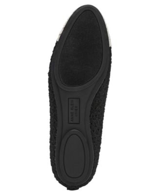 Women's Luci Crochet Cap Toe Ballet Flats