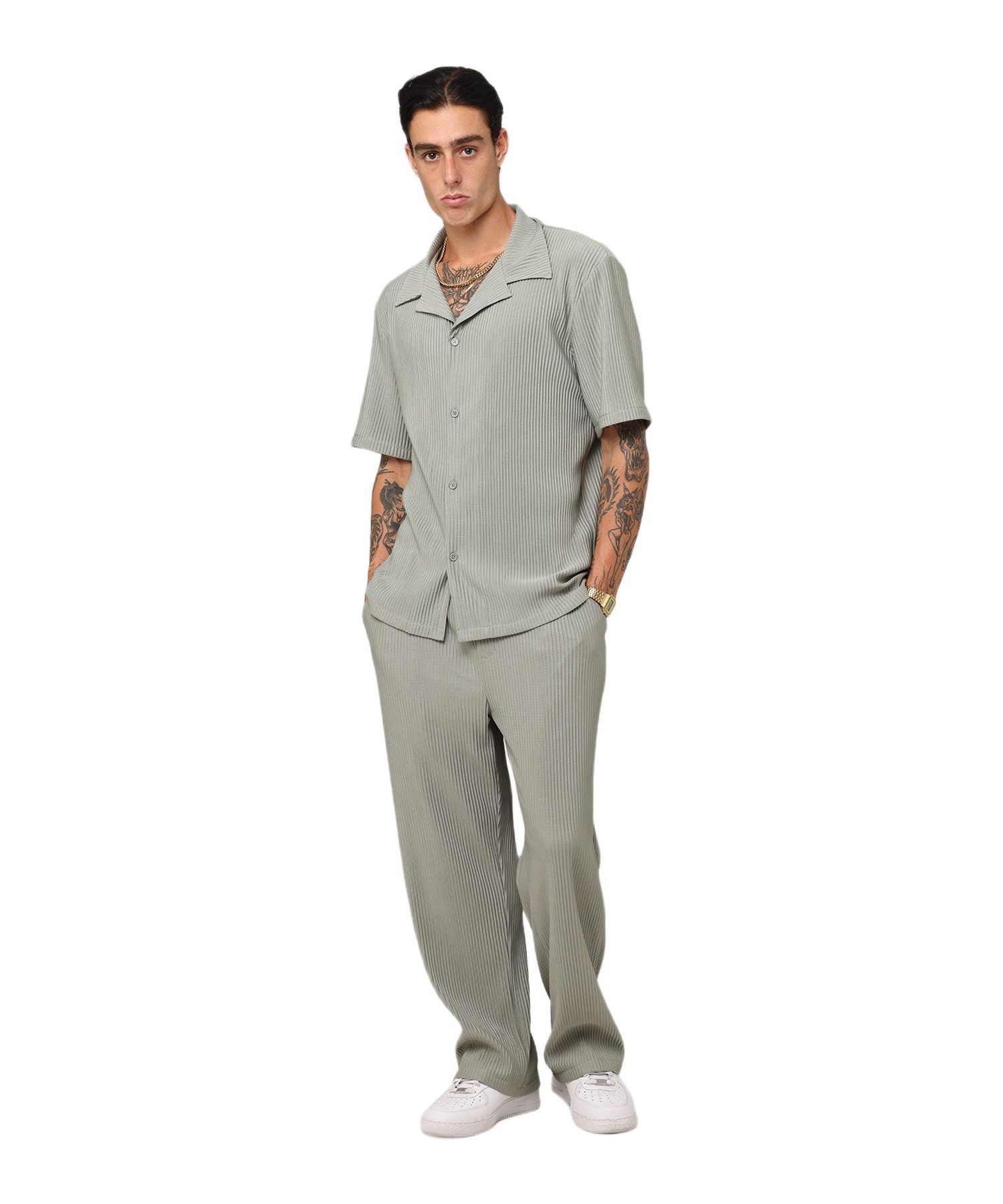 Men's Pleated Button Up Shirt - Olive M