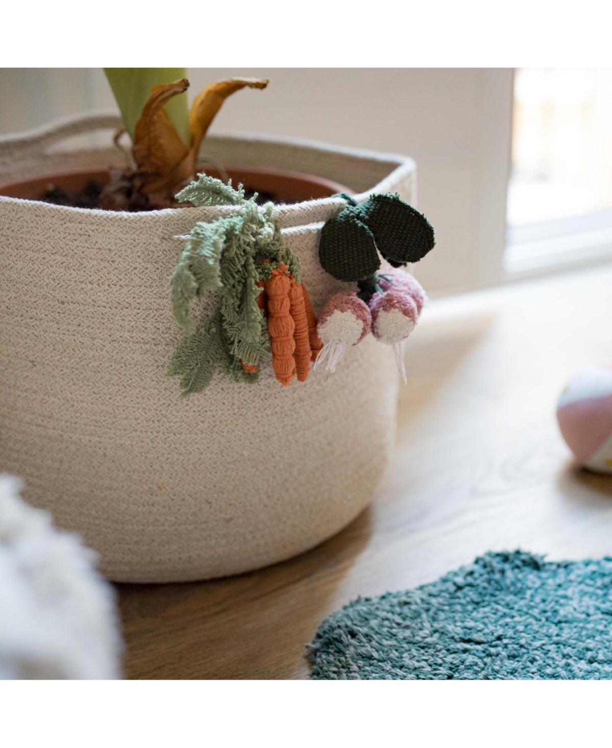 Lorena Canals Basket Veggies