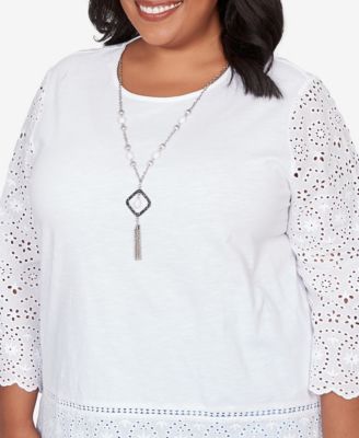 Plus Size St. Augustine Solid Eyelet Trim Top with Necklace
