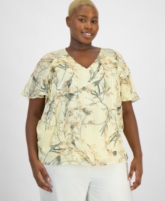 Plus Size Short-Sleeve Ruffled V-Neck Blouse