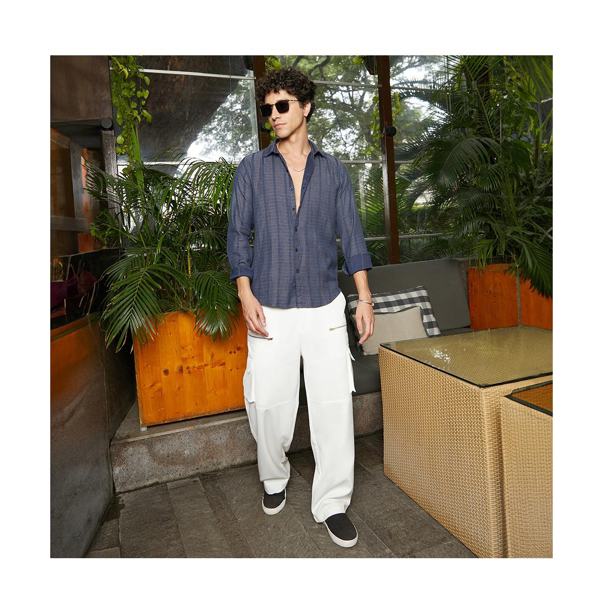 Campus Sutra Men's Contrast-Weave Relaxed Shirt