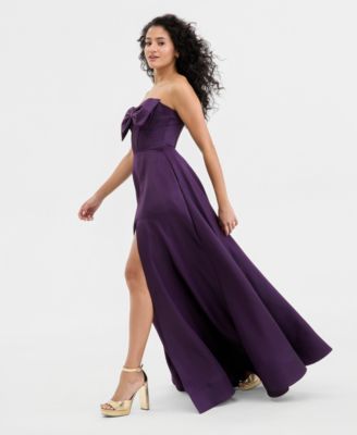 Juniors' Bow-Front Keyhole-Cutout Gown