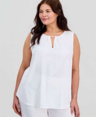 Plus Size Sleeveless Pearl-Trim Blouse