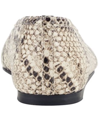 Women's Gradi Slip-On Flats