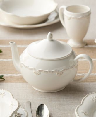 Heritage Teapot