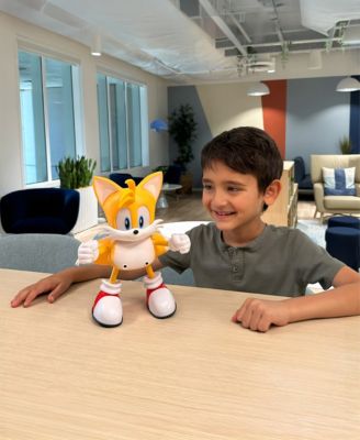 Sonic The Hedgehog Dancing Miles "Tails" Prowers