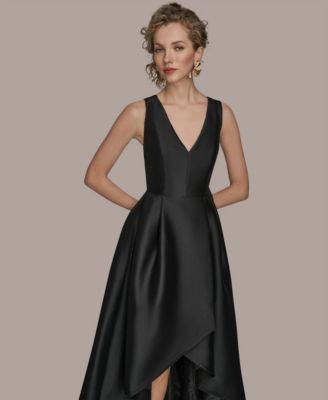 Women's Sleeveless Asymmetrical V-Neck Ball Gown
