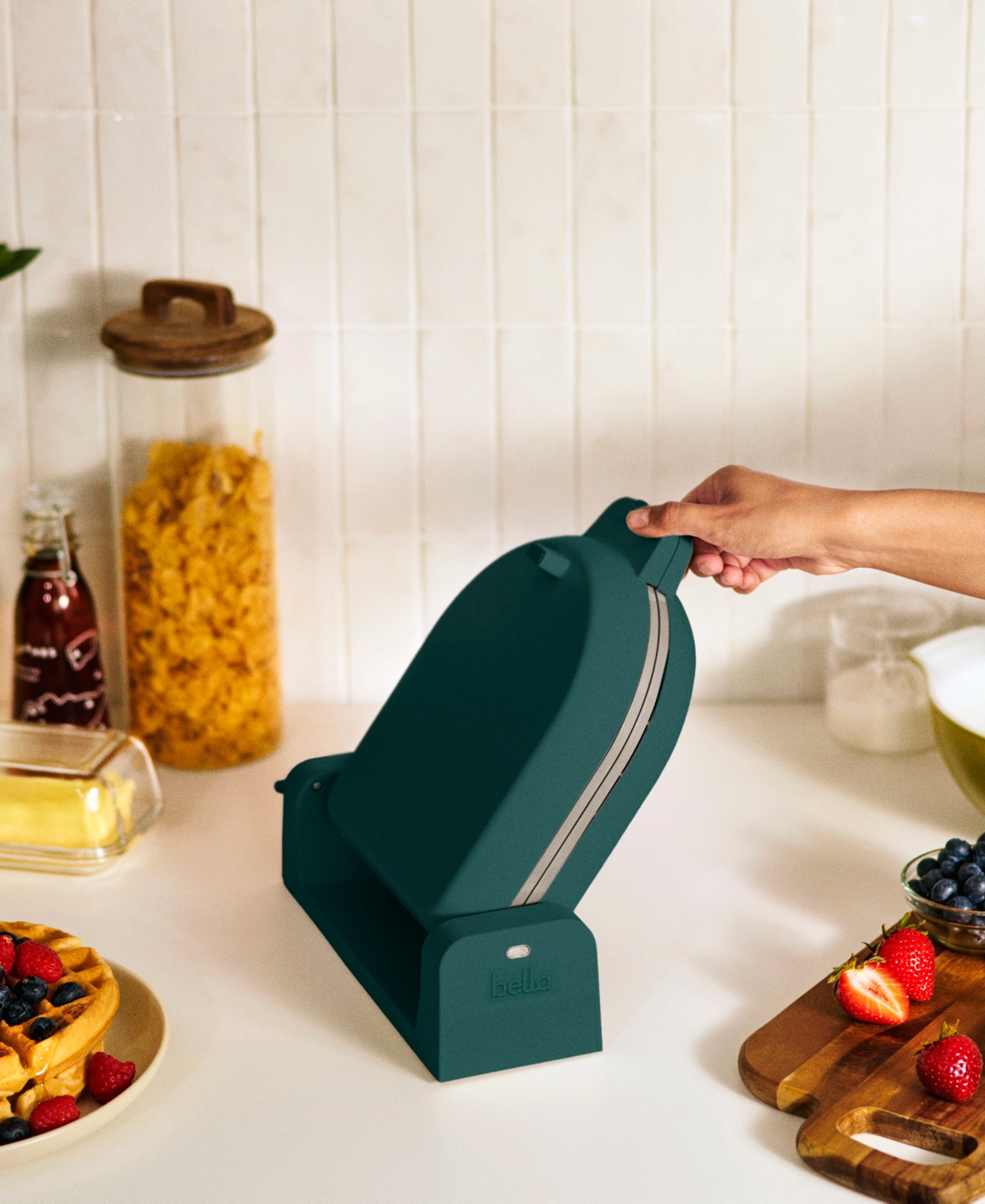 bella Flip & Store Waffle Maker