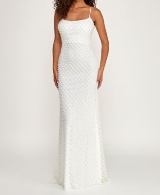 Juniors' Scoop Neck Gown