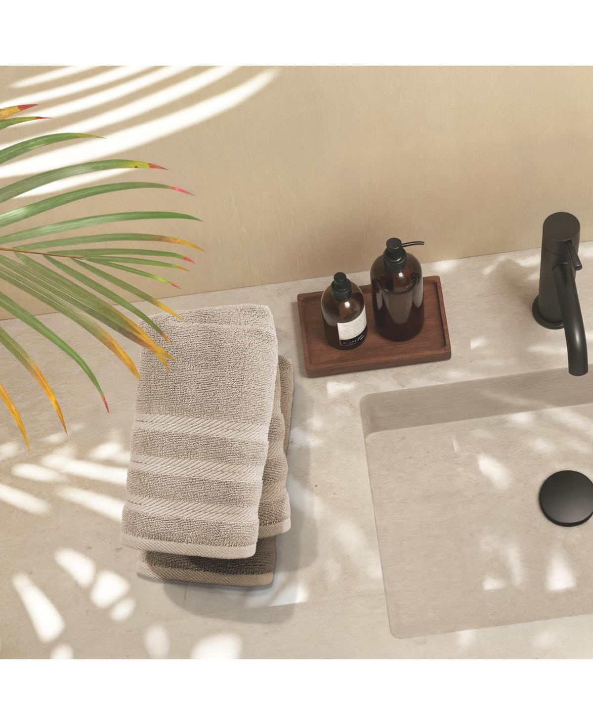 Hearth & Harbor Luxury Soft Absorbent 100% Ring Spun Cotton Hand Towels for Bathroom, Shower, Spa - 4 Piece Towel Set