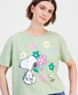 Juniors' Snoopy Floral Graphic T-Shirt