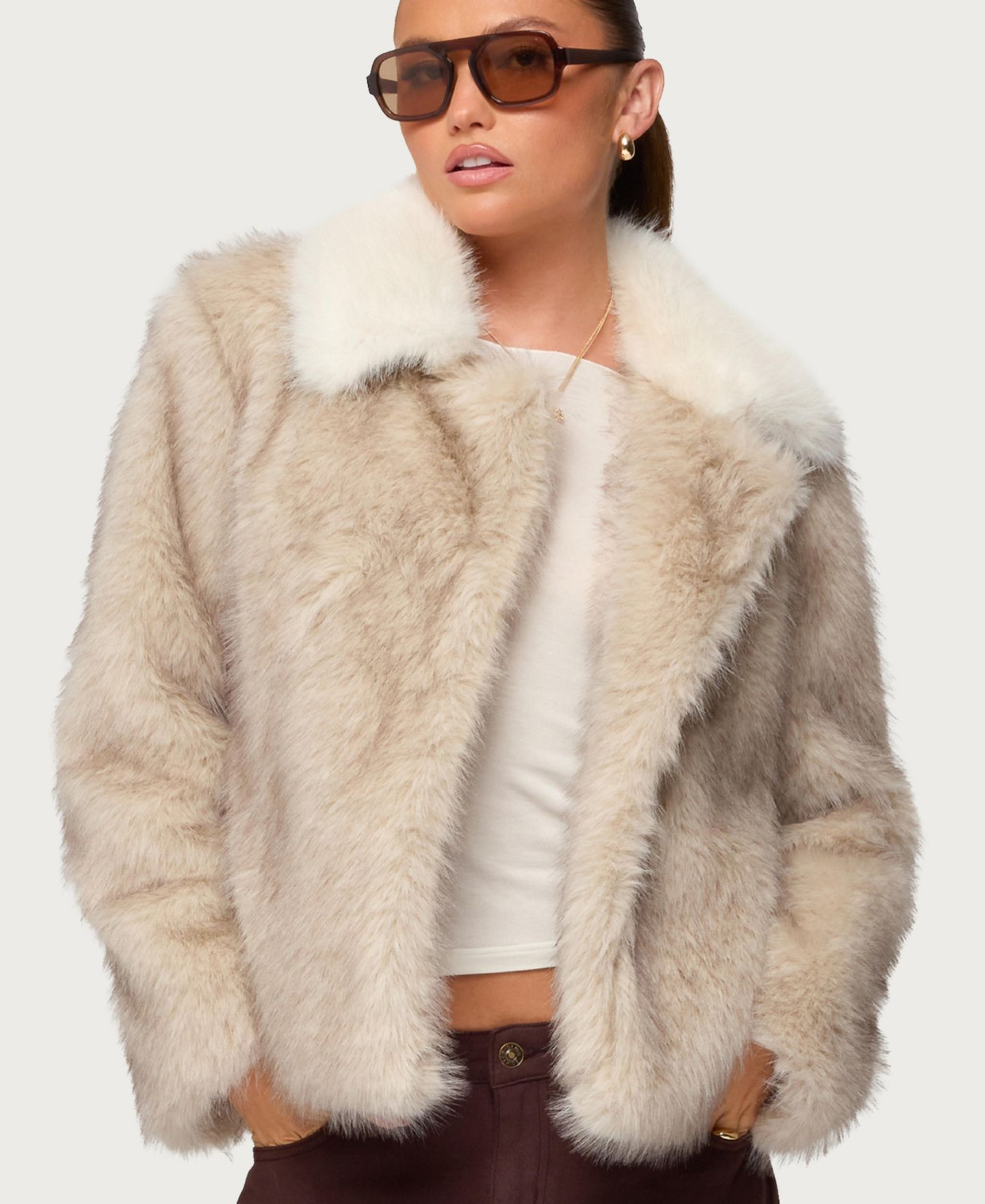 Женская куртка Edikted Contrast Collar Faux Fur, цвет: Рыжевато-коричневый — фото 1