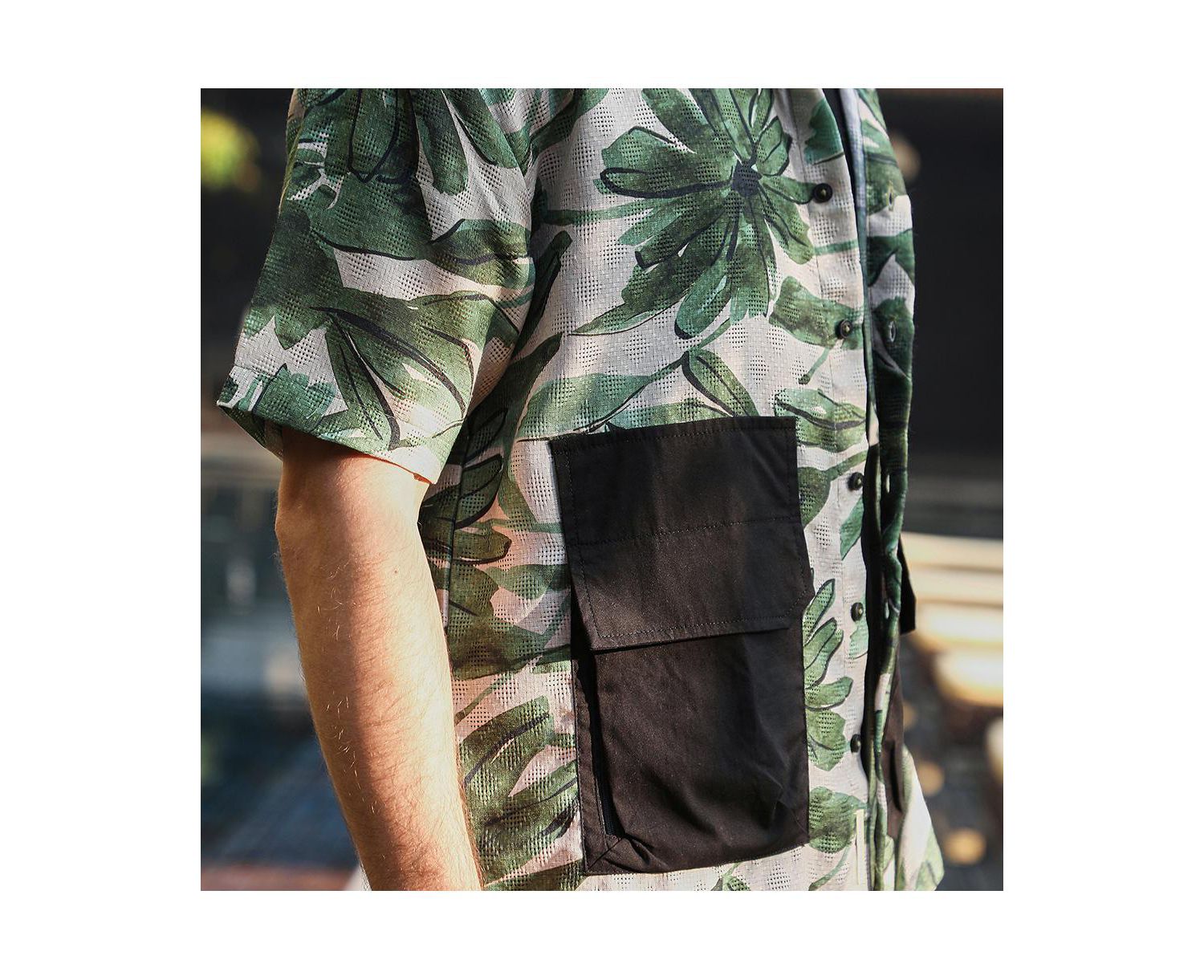 Men's Jungle Green & Ivory White Flora-Stroke Oversized Shirt