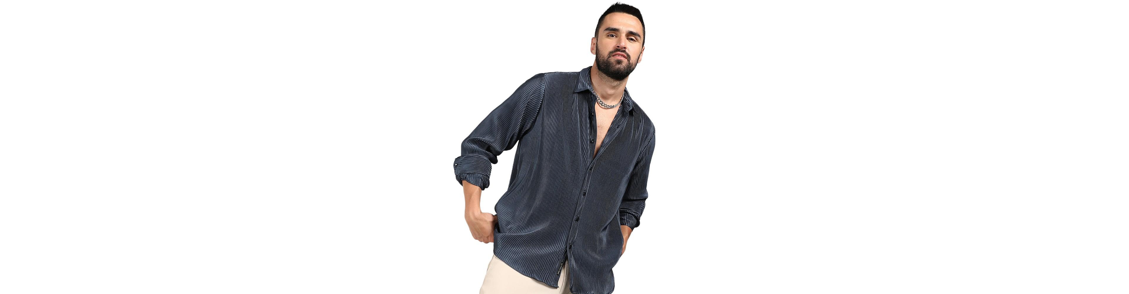 Campus Sutra Men's Navy Blue Pleat-Creased Shirt