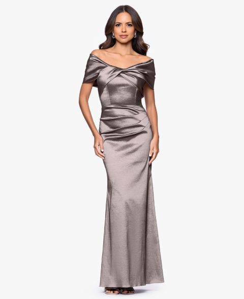 Женские платья Betsy & Adam Off-The-Shoulder Ruched Long Gown, цвет: Мокко