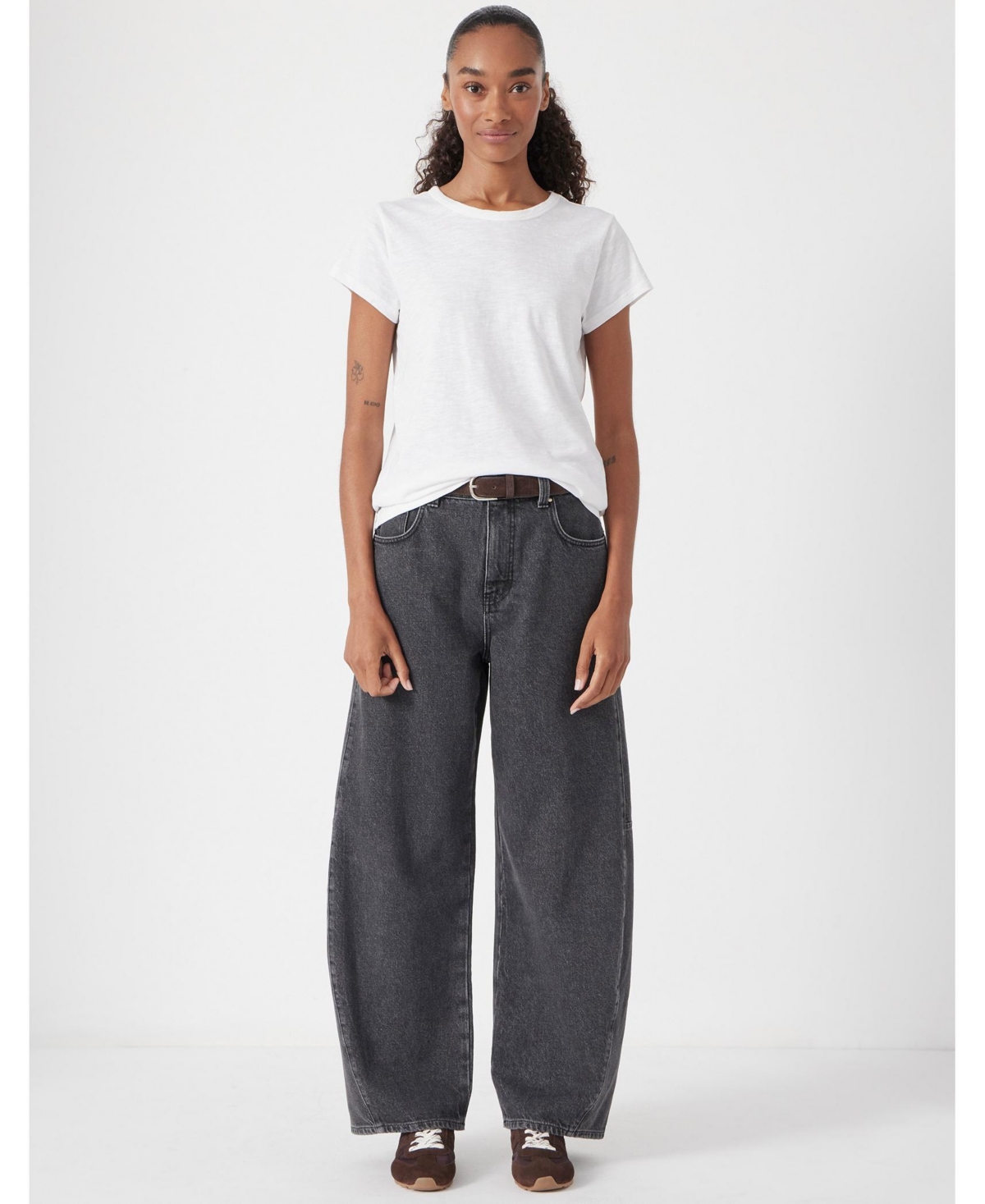 Hush Women's Bree Horseshoe Barrel Leg Jeans