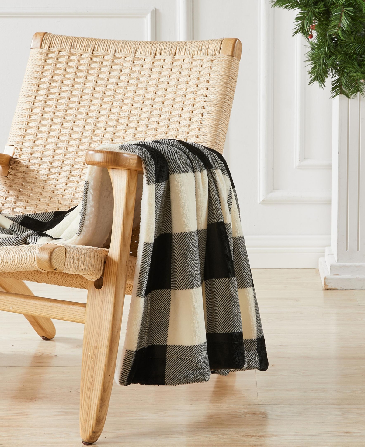 Linery & Co. Velvet Plush Reversible Sherpa Throw Blanket