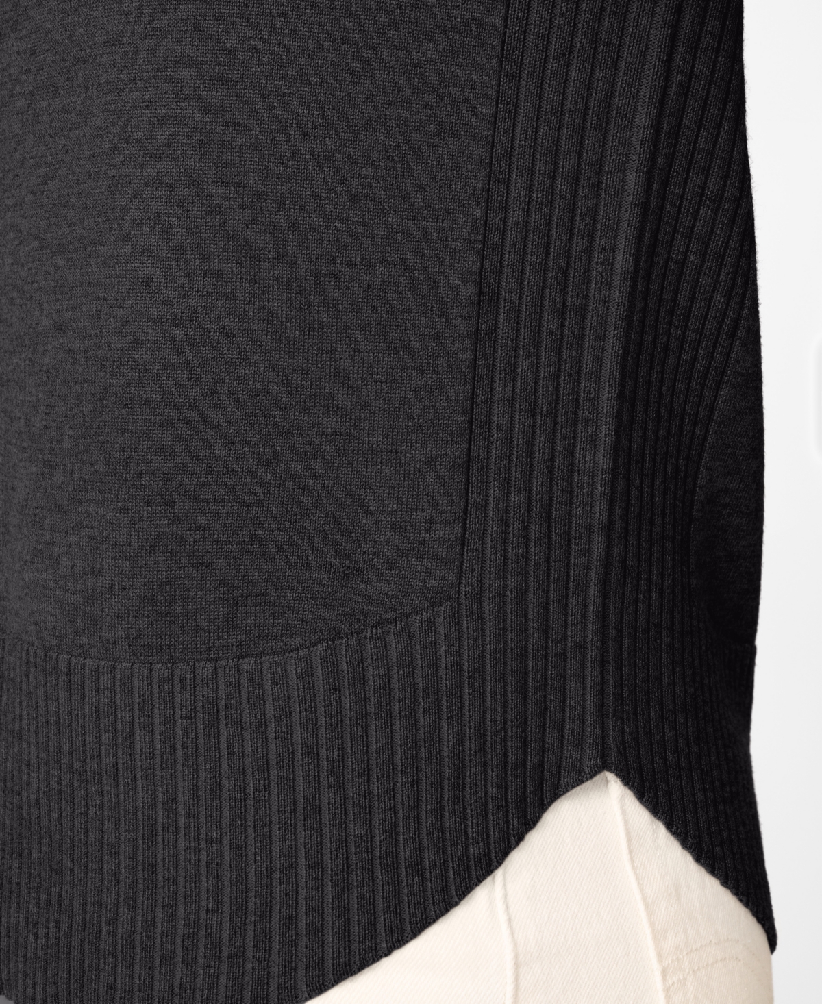Melissa Paige Women's Round Hem Pull-On Sweater