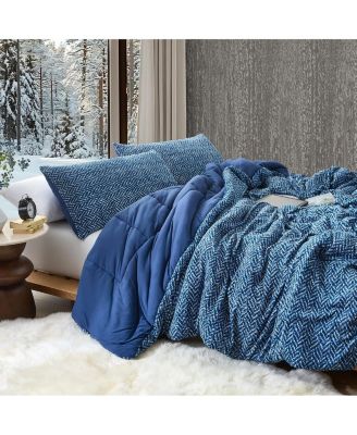 Peak of Cozy Oversized Comforter