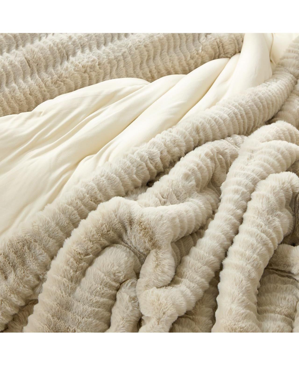 Coma Inducer Chunky Bunny Peak of Cozy Oversized Comforter