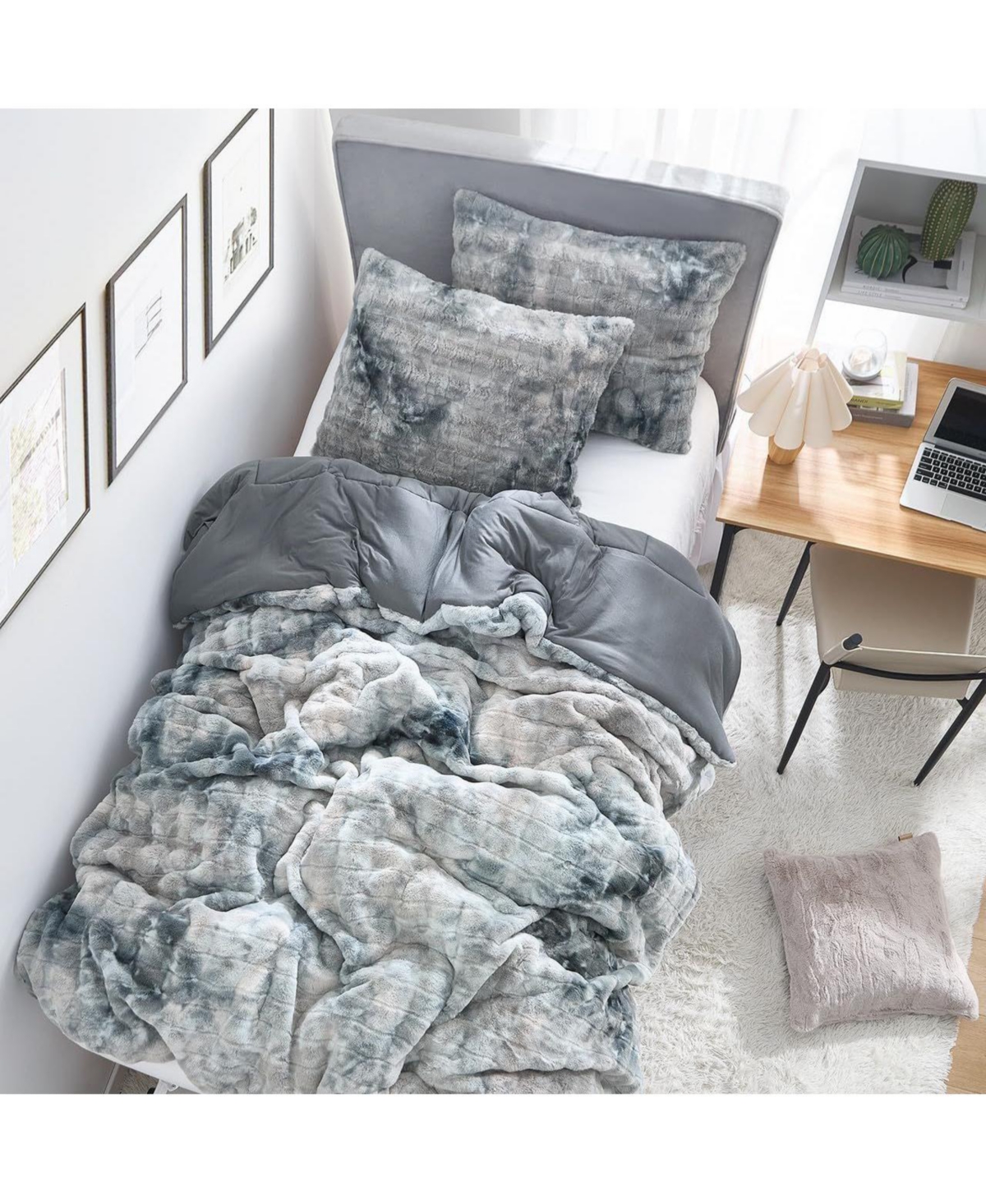 Coma Inducer Chunky Bunny Spotty Yoga Oversized Comforter