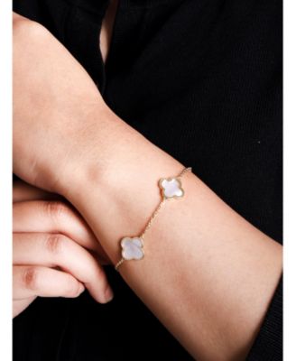 Mother of Pearl Clover Bracelets in 14K Gold, 7.5 in, approx. 5.6 grams.